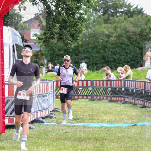 21.06.2026 - 29. Vierlanden-Triathlon Andreas Tolksdorf http://msf.ph/oto/9919023 21.06.2026 12:36:51 Ziel 63, 148 meine-sportfotos.de