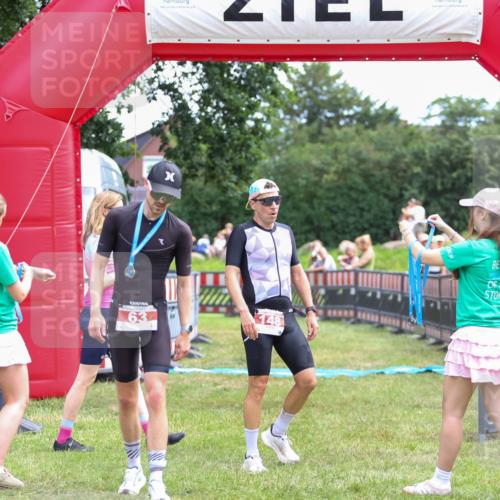 21.06.2026 - 29. Vierlanden-Triathlon Andreas Tolksdorf http://msf.ph/oto/9919031 21.06.2026 12:36:55 Ziel 148 meine-sportfotos.de