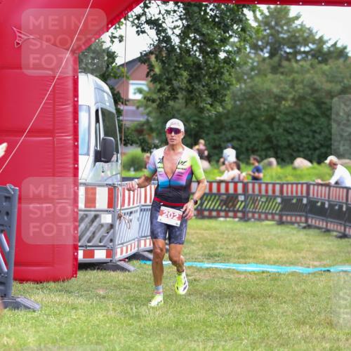 21.06.2026 - 29. Vierlanden-Triathlon Andreas Tolksdorf http://msf.ph/oto/9919108 21.06.2026 12:39:25 Ziel 16, 202 meine-sportfotos.de