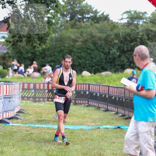 21.06.2026 - 29. Vierlanden-Triathlon Andreas Tolksdorf http://msf.ph/oto/9919179 21.06.2026 12:44:17 Ziel 118, 819 meine-sportfotos.de