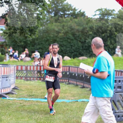 21.06.2026 - 29. Vierlanden-Triathlon Andreas Tolksdorf http://msf.ph/oto/9919184 21.06.2026 12:44:18 Ziel 118, 819 meine-sportfotos.de