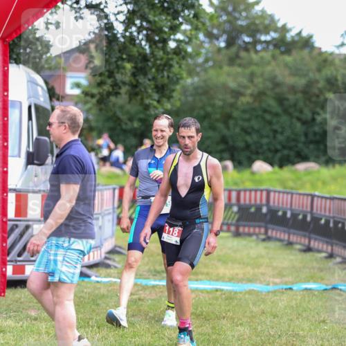 21.06.2026 - 29. Vierlanden-Triathlon Andreas Tolksdorf http://msf.ph/oto/9919185 21.06.2026 12:44:20 Ziel 118, 819 meine-sportfotos.de