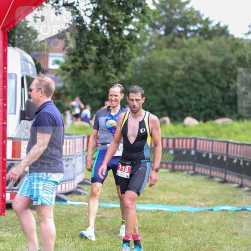 21.06.2026 - 29. Vierlanden-Triathlon Andreas Tolksdorf http://msf.ph/oto/9919186 21.06.2026 12:44:20 Ziel 118, 819 meine-sportfotos.de