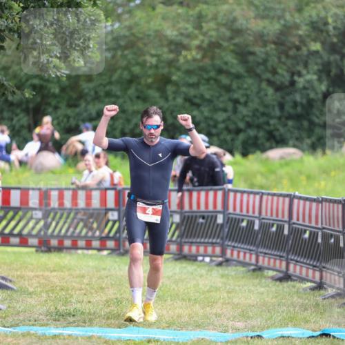 21.06.2026 - 29. Vierlanden-Triathlon Andreas Tolksdorf http://msf.ph/oto/9919277 21.06.2026 12:47:06 Ziel 4, 704 meine-sportfotos.de