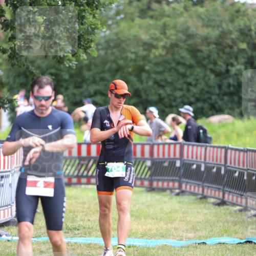 21.06.2026 - 29. Vierlanden-Triathlon Andreas Tolksdorf http://msf.ph/oto/9919290 21.06.2026 12:47:11 Ziel 4, 704 meine-sportfotos.de