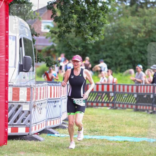 21.06.2026 - 29. Vierlanden-Triathlon Andreas Tolksdorf http://msf.ph/oto/9919319 21.06.2026 12:47:58 Ziel 197, 906 meine-sportfotos.de