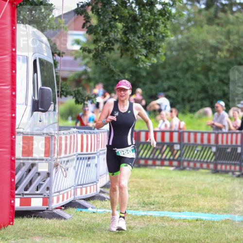 21.06.2026 - 29. Vierlanden-Triathlon Andreas Tolksdorf http://msf.ph/oto/9919321 21.06.2026 12:47:58 Ziel 197, 906 meine-sportfotos.de