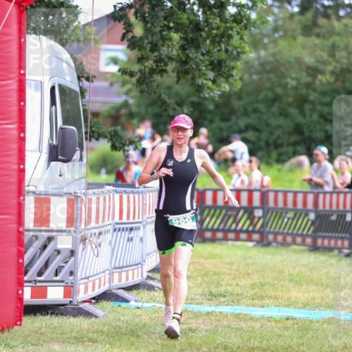 21.06.2026 - 29. Vierlanden-Triathlon Andreas Tolksdorf http://msf.ph/oto/9919322 21.06.2026 12:47:58 Ziel 197, 906 meine-sportfotos.de