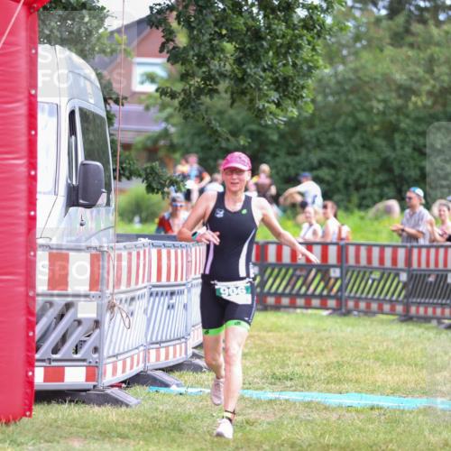 21.06.2026 - 29. Vierlanden-Triathlon Andreas Tolksdorf http://msf.ph/oto/9919323 21.06.2026 12:47:58 Ziel 197, 906 meine-sportfotos.de