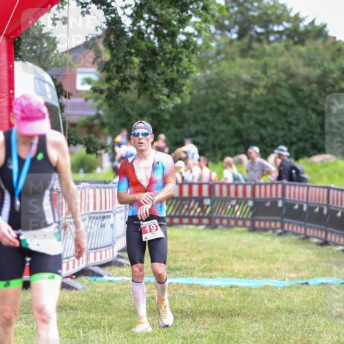 21.06.2026 - 29. Vierlanden-Triathlon Andreas Tolksdorf http://msf.ph/oto/9919338 21.06.2026 12:48:06 Ziel 197 meine-sportfotos.de