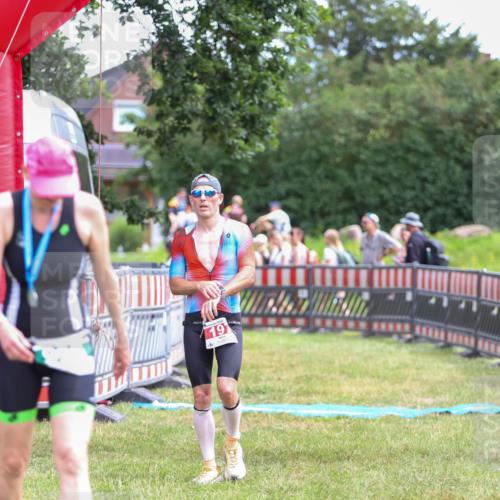 21.06.2026 - 29. Vierlanden-Triathlon Andreas Tolksdorf http://msf.ph/oto/9919339 21.06.2026 12:48:06 Ziel 197 meine-sportfotos.de