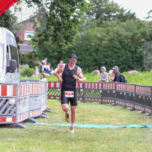21.06.2026 - 29. Vierlanden-Triathlon Andreas Tolksdorf http://msf.ph/oto/9919353 21.06.2026 12:48:25 Ziel 13, 119 meine-sportfotos.de