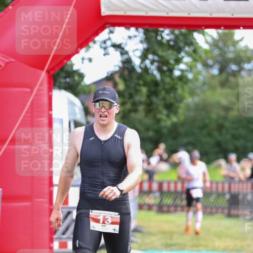 21.06.2026 - 29. Vierlanden-Triathlon Andreas Tolksdorf http://msf.ph/oto/9919362 21.06.2026 12:48:29 Ziel 13, 119 meine-sportfotos.de