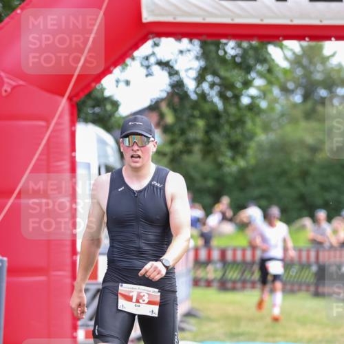 21.06.2026 - 29. Vierlanden-Triathlon Andreas Tolksdorf http://msf.ph/oto/9919363 21.06.2026 12:48:29 Ziel 13, 119 meine-sportfotos.de