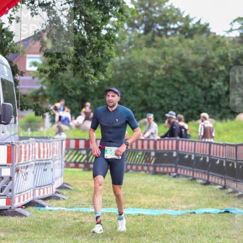 21.06.2026 - 29. Vierlanden-Triathlon Andreas Tolksdorf http://msf.ph/oto/9919400 21.06.2026 12:49:07 Ziel 175, 663, 920 meine-sportfotos.de