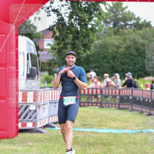21.06.2026 - 29. Vierlanden-Triathlon Andreas Tolksdorf http://msf.ph/oto/9919405 21.06.2026 12:49:10 Ziel 175, 663, 920 meine-sportfotos.de