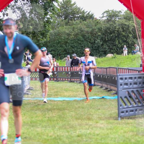 21.06.2026 - 29. Vierlanden-Triathlon Andreas Tolksdorf http://msf.ph/oto/9919416 21.06.2026 12:49:16 Ziel 79, 175, 920 meine-sportfotos.de