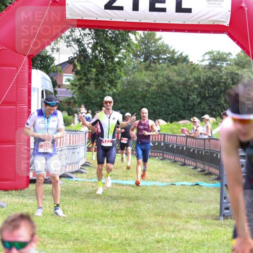 21.06.2026 - 29. Vierlanden-Triathlon Andreas Tolksdorf http://msf.ph/oto/9919482 21.06.2026 12:50:43 Ziel 84, 122, 910, 924, 942, 943, 955, 975 meine-sportfotos.de