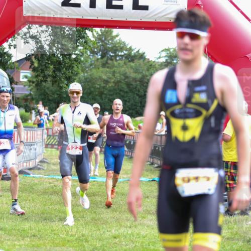 21.06.2026 - 29. Vierlanden-Triathlon Andreas Tolksdorf http://msf.ph/oto/9919490 21.06.2026 12:50:44 Ziel 84, 122, 910, 924, 942, 943, 955, 975 meine-sportfotos.de