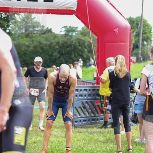 21.06.2026 - 29. Vierlanden-Triathlon Andreas Tolksdorf http://msf.ph/oto/9919496 21.06.2026 12:50:48 Ziel 84, 122, 910, 924, 942, 943, 955, 975 meine-sportfotos.de