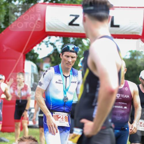 21.06.2026 - 29. Vierlanden-Triathlon Andreas Tolksdorf http://msf.ph/oto/9919502 21.06.2026 12:50:53 Ziel 145, 910, 924, 975 meine-sportfotos.de