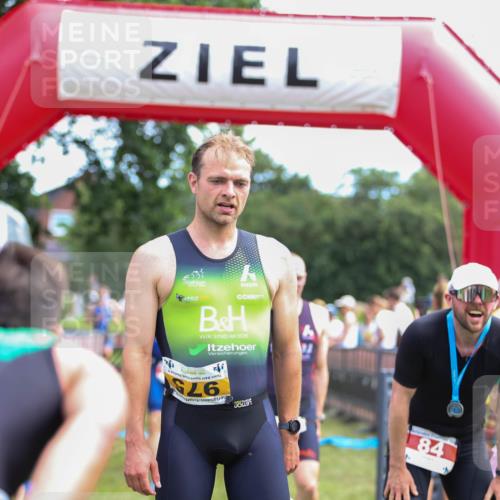 21.06.2026 - 29. Vierlanden-Triathlon Andreas Tolksdorf http://msf.ph/oto/9919514 21.06.2026 12:51:04 Ziel 145, 231, 909, 926, 964 meine-sportfotos.de