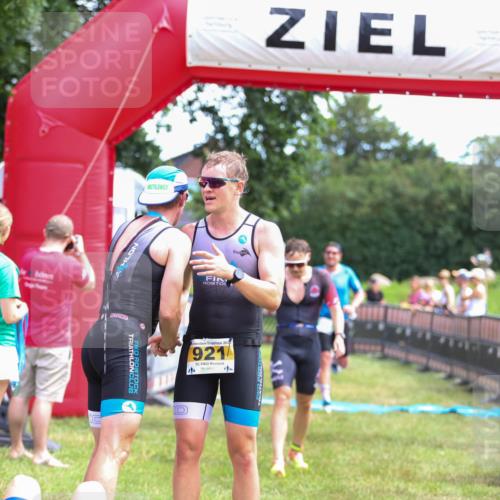 21.06.2026 - 29. Vierlanden-Triathlon Andreas Tolksdorf http://msf.ph/oto/9919543 21.06.2026 12:52:00 Ziel 677, 941, 954, 959, 981 meine-sportfotos.de