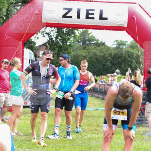 21.06.2026 - 29. Vierlanden-Triathlon Andreas Tolksdorf http://msf.ph/oto/9919565 21.06.2026 12:52:06 Ziel 923, 954, 959, 963, 981 meine-sportfotos.de