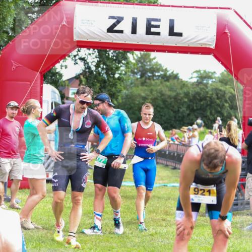 21.06.2026 - 29. Vierlanden-Triathlon Andreas Tolksdorf http://msf.ph/oto/9919568 21.06.2026 12:52:06 Ziel 923, 954, 959, 963, 981 meine-sportfotos.de