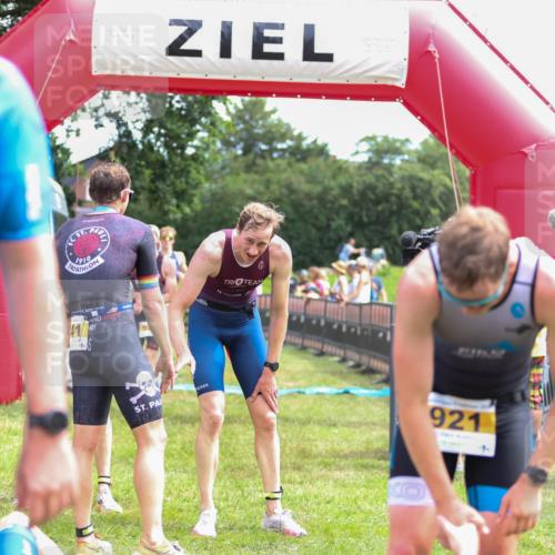21.06.2026 - 29. Vierlanden-Triathlon Andreas Tolksdorf http://msf.ph/oto/9919581 21.06.2026 12:52:15 Ziel 917, 923, 950, 954, 963, 981 meine-sportfotos.de