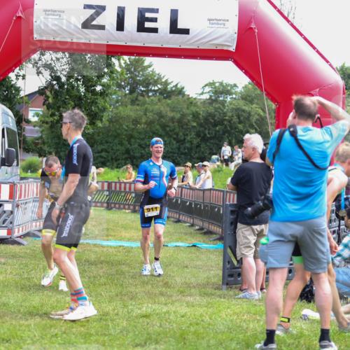 21.06.2026 - 29. Vierlanden-Triathlon Andreas Tolksdorf http://msf.ph/oto/9919632 21.06.2026 12:53:49 Ziel 911, 916, 937, 967, 972 meine-sportfotos.de