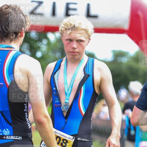 21.06.2026 - 29. Vierlanden-Triathlon Andreas Tolksdorf http://msf.ph/oto/9919688 21.06.2026 12:55:05 Ziel 719, 935, 948 meine-sportfotos.de