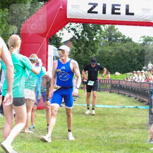 21.06.2026 - 29. Vierlanden-Triathlon Andreas Tolksdorf http://msf.ph/oto/9919694 21.06.2026 12:55:14 Ziel 68, 157, 719, 974 meine-sportfotos.de