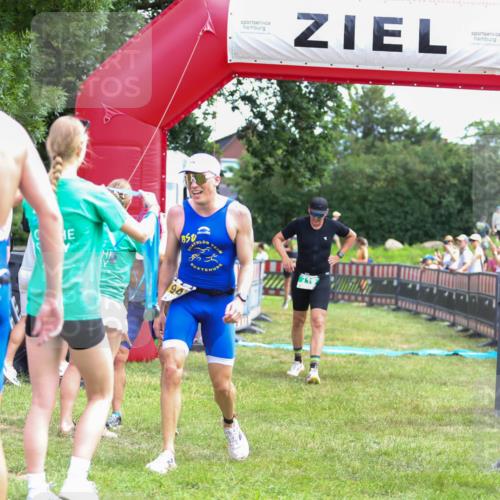21.06.2026 - 29. Vierlanden-Triathlon Andreas Tolksdorf http://msf.ph/oto/9919696 21.06.2026 12:55:14 Ziel 68, 157, 719, 974 meine-sportfotos.de