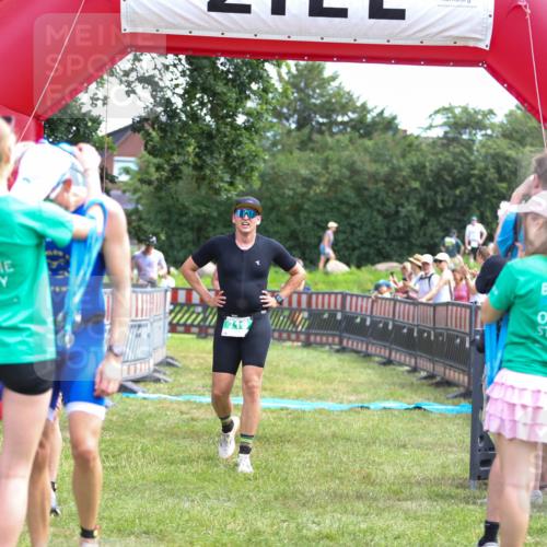 21.06.2026 - 29. Vierlanden-Triathlon Andreas Tolksdorf http://msf.ph/oto/9919699 21.06.2026 12:55:16 Ziel 68, 157, 296, 719, 974 meine-sportfotos.de