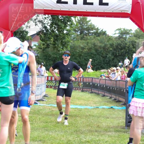 21.06.2026 - 29. Vierlanden-Triathlon Andreas Tolksdorf http://msf.ph/oto/9919701 21.06.2026 12:55:16 Ziel 68, 157, 296, 719, 974 meine-sportfotos.de