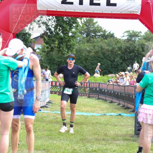 21.06.2026 - 29. Vierlanden-Triathlon Andreas Tolksdorf http://msf.ph/oto/9919703 21.06.2026 12:55:16 Ziel 68, 157, 296, 719, 974 meine-sportfotos.de