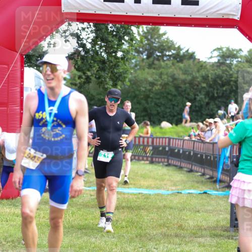 21.06.2026 - 29. Vierlanden-Triathlon Andreas Tolksdorf http://msf.ph/oto/9919705 21.06.2026 12:55:16 Ziel 68, 157, 296, 719, 974 meine-sportfotos.de