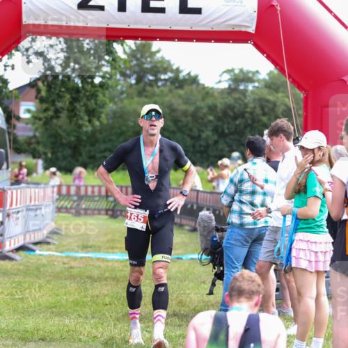 21.06.2026 - 29. Vierlanden-Triathlon Andreas Tolksdorf http://msf.ph/oto/9919792 21.06.2026 12:57:02 Ziel 949, 953, 965 meine-sportfotos.de