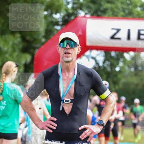 21.06.2026 - 29. Vierlanden-Triathlon Andreas Tolksdorf http://msf.ph/oto/9919803 21.06.2026 12:57:17 Ziel 14, 721, 925, 929, 965, 973, 980 meine-sportfotos.de