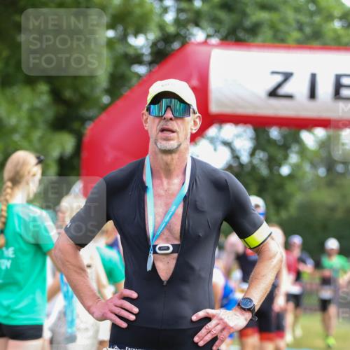 21.06.2026 - 29. Vierlanden-Triathlon Andreas Tolksdorf http://msf.ph/oto/9919805 21.06.2026 12:57:18 Ziel 14, 721, 925, 929, 973, 980 meine-sportfotos.de