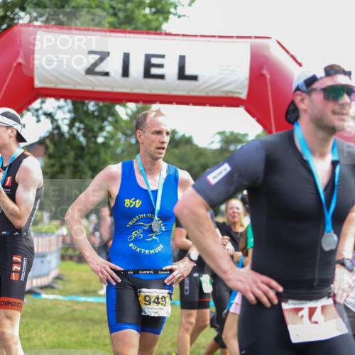 21.06.2026 - 29. Vierlanden-Triathlon Andreas Tolksdorf http://msf.ph/oto/9919825 21.06.2026 12:57:33 Ziel 78, 88 meine-sportfotos.de