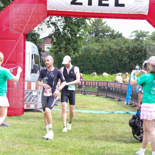 21.06.2026 - 29. Vierlanden-Triathlon Andreas Tolksdorf http://msf.ph/oto/9919835 21.06.2026 12:57:49 Ziel 78, 106, 706, 945 meine-sportfotos.de