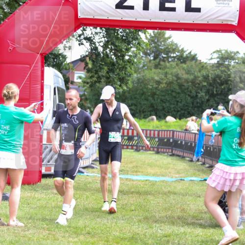 21.06.2026 - 29. Vierlanden-Triathlon Andreas Tolksdorf http://msf.ph/oto/9919839 21.06.2026 12:57:49 Ziel 78, 106, 706, 945 meine-sportfotos.de
