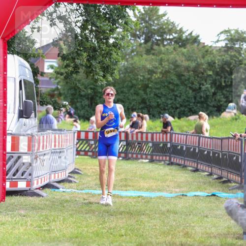 21.06.2026 - 29. Vierlanden-Triathlon Andreas Tolksdorf http://msf.ph/oto/9919885 21.06.2026 12:58:58 Ziel 196, 947 meine-sportfotos.de