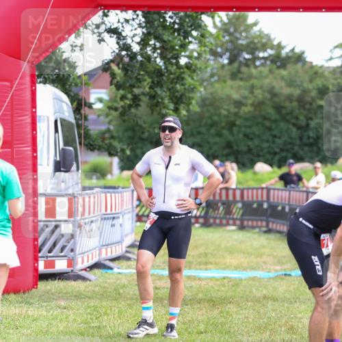21.06.2026 - 29. Vierlanden-Triathlon Andreas Tolksdorf http://msf.ph/oto/9919926 21.06.2026 12:59:40 Ziel 112 meine-sportfotos.de