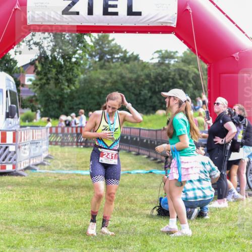 21.06.2026 - 29. Vierlanden-Triathlon Andreas Tolksdorf http://msf.ph/oto/9919965 21.06.2026 13:00:53 Ziel  meine-sportfotos.de