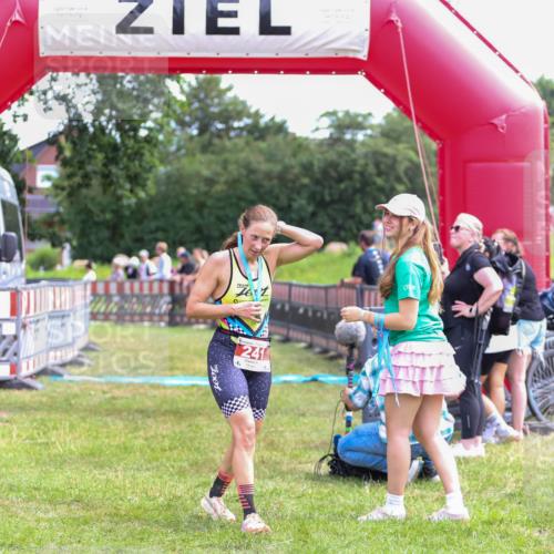 21.06.2026 - 29. Vierlanden-Triathlon Andreas Tolksdorf http://msf.ph/oto/9919970 21.06.2026 13:00:53 Ziel  meine-sportfotos.de