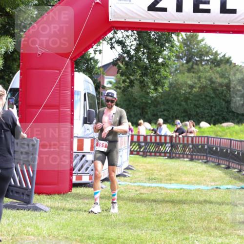 21.06.2026 - 29. Vierlanden-Triathlon Andreas Tolksdorf http://msf.ph/oto/9920005 21.06.2026 13:01:51 Ziel 161 meine-sportfotos.de