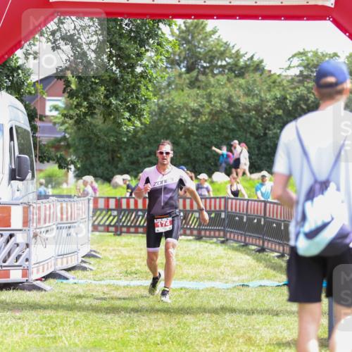 21.06.2026 - 29. Vierlanden-Triathlon Andreas Tolksdorf http://msf.ph/oto/9920022 21.06.2026 13:02:20 Ziel 174 meine-sportfotos.de
